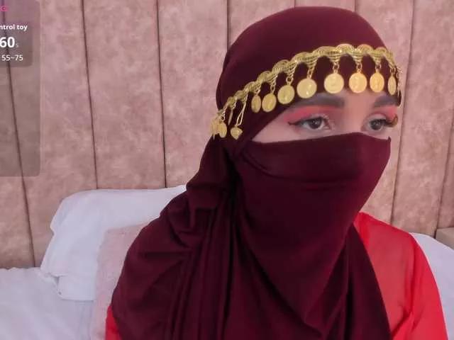 Discover -Alisha, she wants to masturbate for you -Alisha from BongaCams