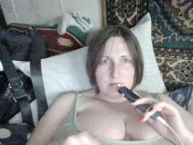 Naked AllaSowinskaya wants you to fuck her body now AllaSowinskaya from BongaCams