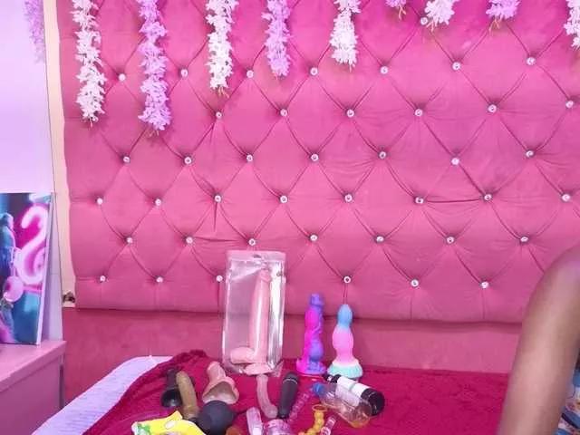 AngeyaPetite from BongaCams