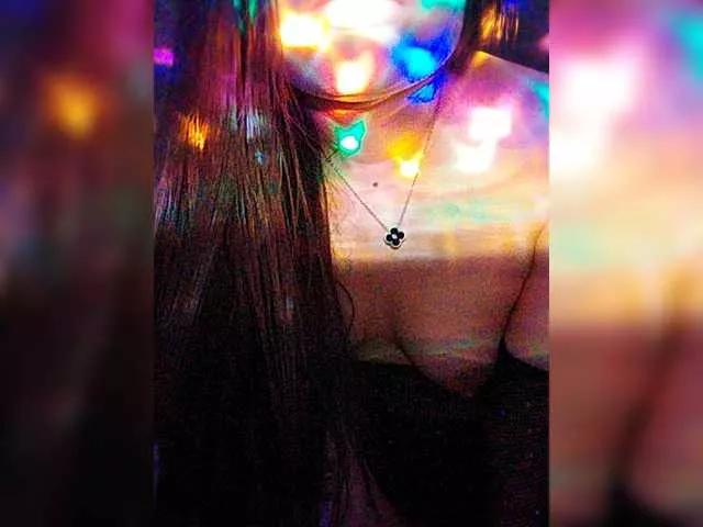 Di-Renny on BongaCams