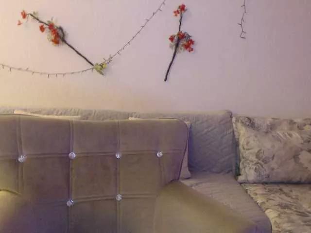 goodSnowQueen from BongaCams