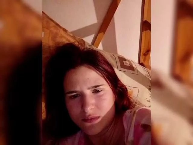 Helinka from BongaCams