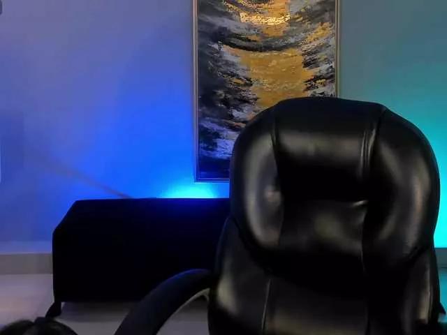 Watch JadeEvans, she wants to masturbate for you JadeEvans from BongaCams