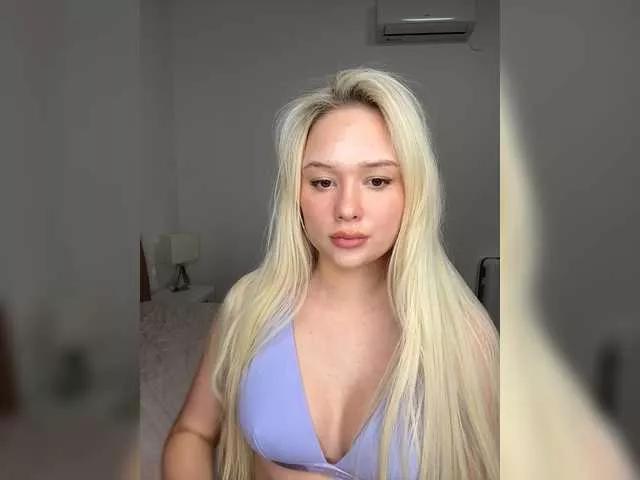 Slutty JessiePornstar wants you to fuck her body now JessiePornstar from BongaCams