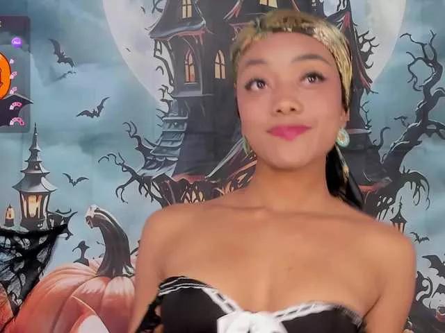 Juliette-1 from BongaCams