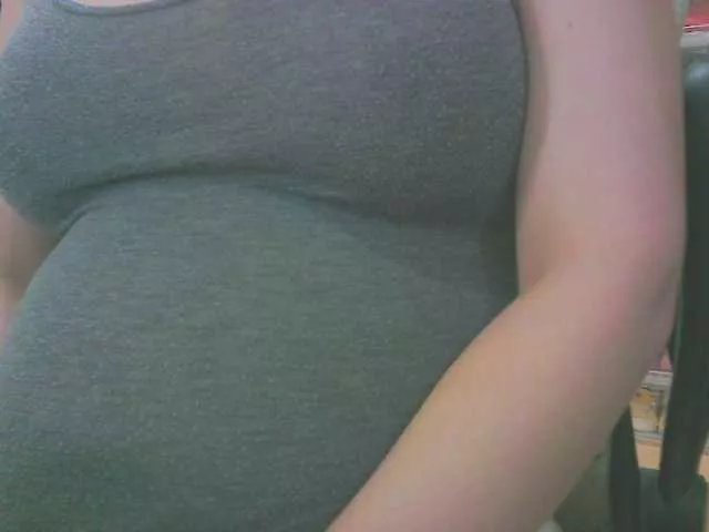 Offline KeepmepregO on BongaCams