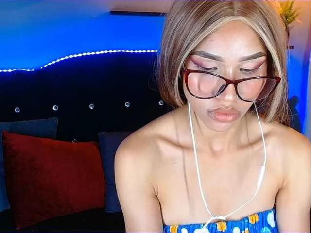 lolarosesex on BongaCams 