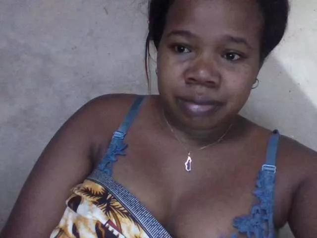 Loyan18 on BongaCams