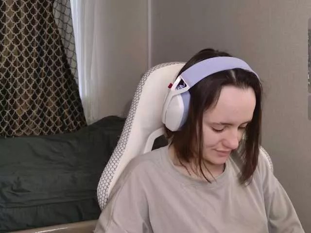 LunaL0ve from BongaCams