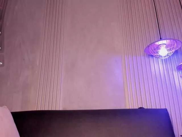 MarianaaSantos from BongaCams