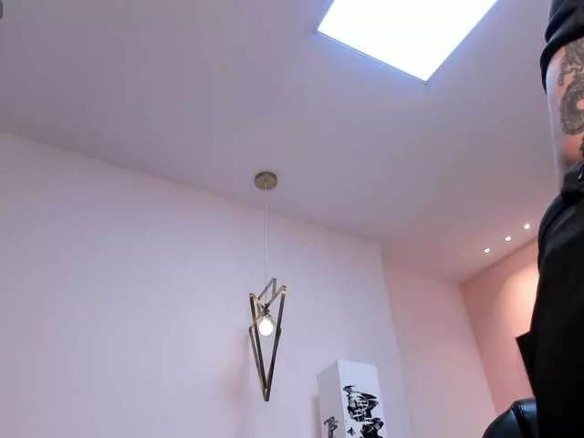 Checkout 22 years old MeganCross from BongaCams MeganCross from BongaCams