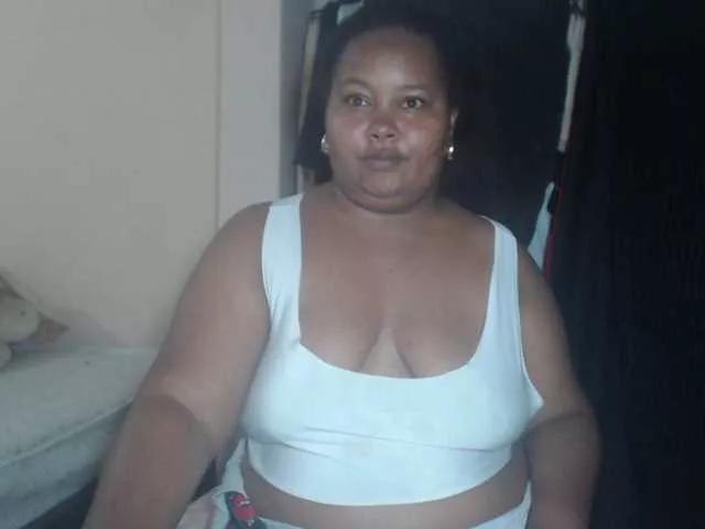 MelodyHall from BongaCams