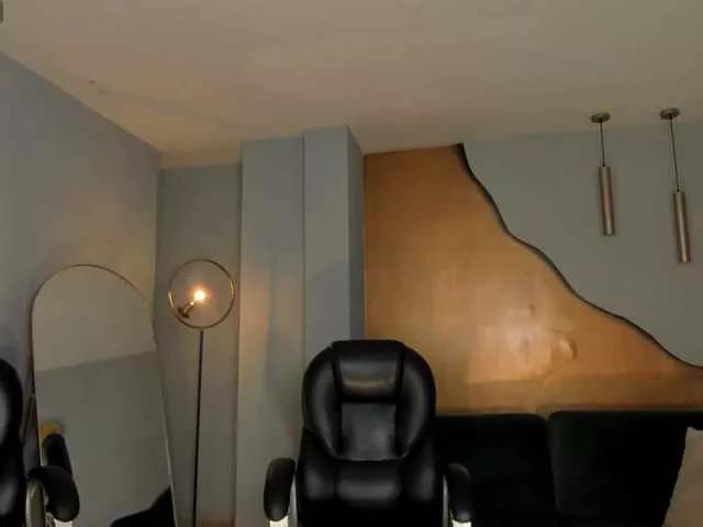 MiaFarrell from BongaCams