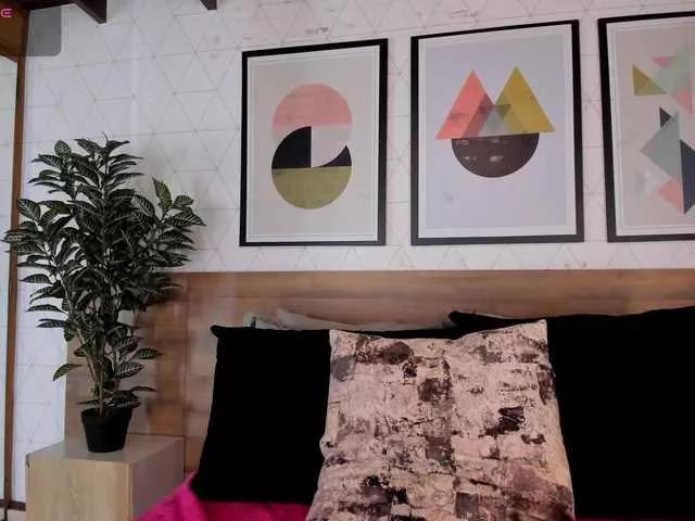 Join hot escort MiaKay MiaKay from BongaCams