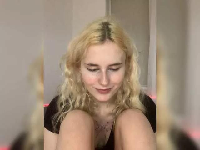 MilaElin from BongaCams