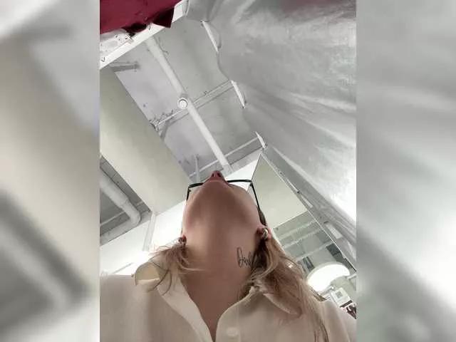 Discover Miss-Fetish, she wants to masturbate for you Miss-Fetish from BongaCams