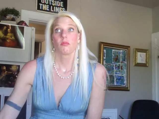 mylfGlama from BongaCams