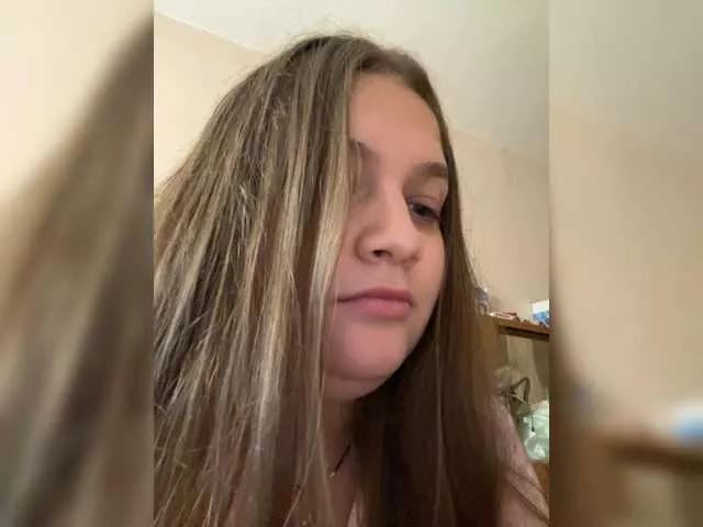 Neisi from BongaCams