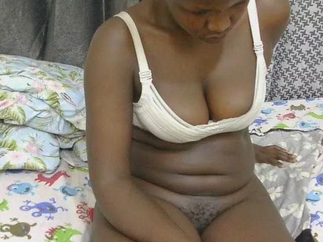 Join BongaCams's Paris-Ess Paris-Ess from BongaCams