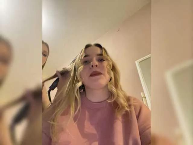 Plykha200 on BongaCams 