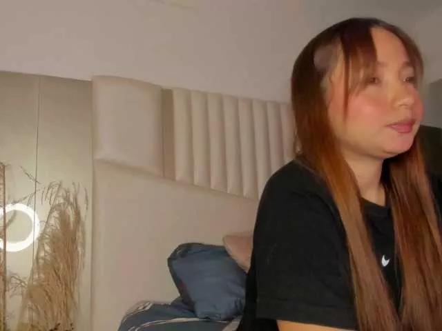 queen-angelique from BongaCams