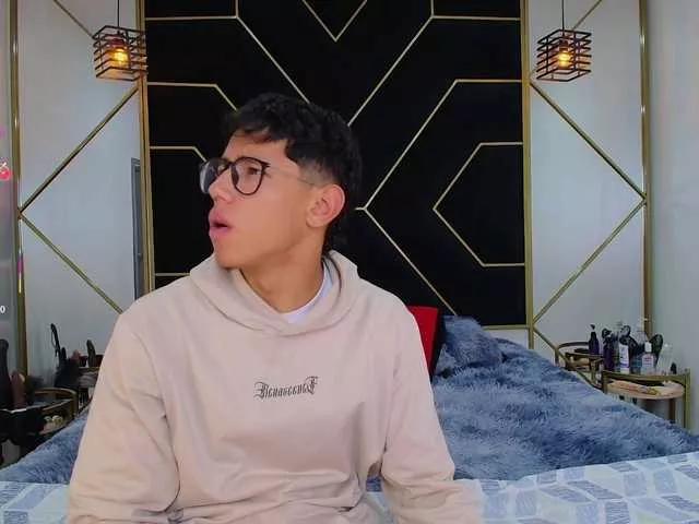 RyanPricee from BongaCams