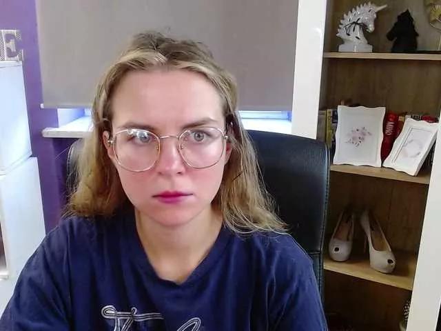 soft-zoey from BongaCams