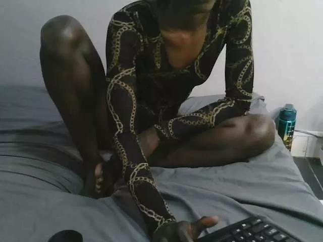 Gorgeous Starpettite wants you to fuck her body now Starpettite from BongaCams