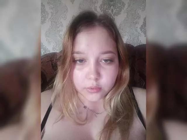vaverika from BongaCams