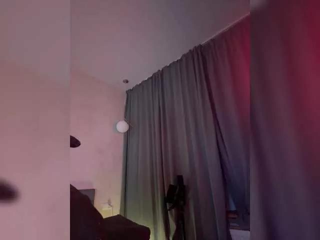 WhoreMira from BongaCams