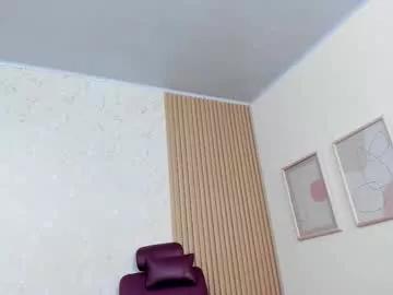 amelia_adms from Chaturbate