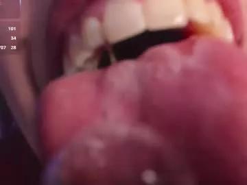 Cute bri_von_dhara_ from Chaturbate bri_von_dhara_ from Chaturbate