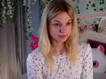 Explore naked stripper Burnletitallburn burnletitallburn from Chaturbate