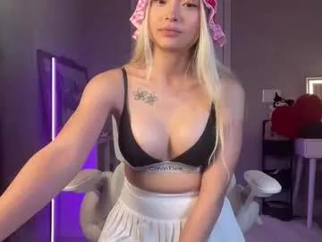 carmenxrose from Chaturbate