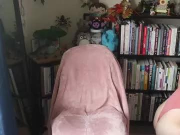 ellynaomi from Chaturbate