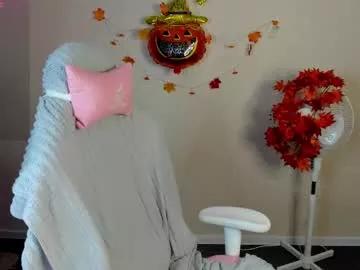 Discover Elsie_cutties, she wants to masturbate for you elsie_cutties from Chaturbate