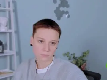 emi_fade — GOAL: dance hip-hop [111 tokens remaining] Welcome to my room! #new #18 #nonude #shy #c2c