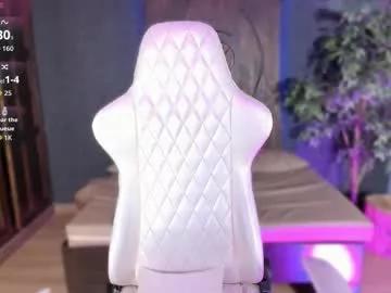 evelynaradia from Chaturbate