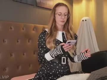 girl_i_am from Chaturbate