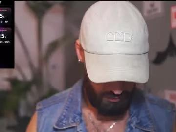 Naked Hairyrobxxx wants you to fuck his body now hairyrobxxx from Chaturbate