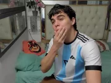 Try cute stripper Heiker_ heiker_ from Chaturbate