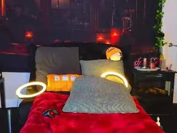 ivey_strigoi from Chaturbate