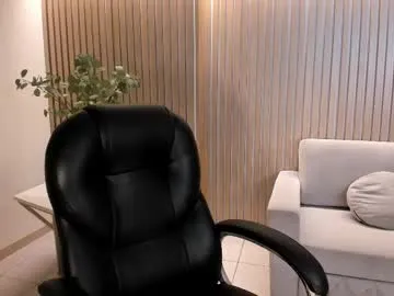 jadeevansx — GOAL: Sexy dance naked [105 tokens remaining] I'm here to please u and make you cum  #bigass  #bigboobs #latina #longhair #curvy