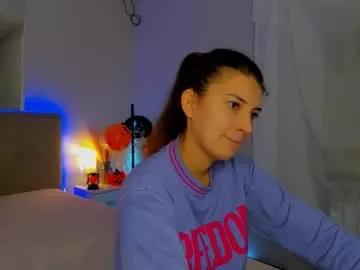 Explore 20 years old laura__leee from Chaturbate laura__leee from Chaturbate