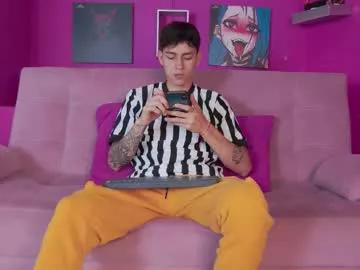 Explore 23 years old luke_savagge from Chaturbate luke_savagge from Chaturbate