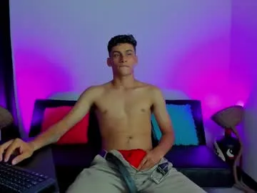 max_wild01 — HAPPY BIRTHDAY MAX CUM SHOW   #lovense #bigcock #bigass #young #muscle [4974 tokens left]