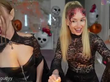 Join 23 years old mia_cloudy from Chaturbate mia_cloudy from Chaturbate