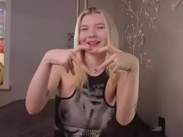 Explore Mildredbain, she wants to masturbate for you mildredbain from Chaturbate