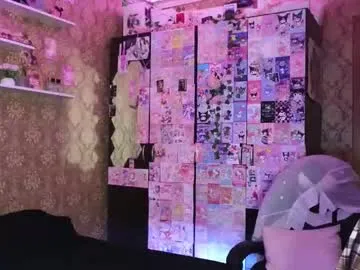 miss_morganmoon — GOAL: play with lips [25 tokens remaining] Hi guys, my name is Morgan, today I'm trying out my toy will you help me  #natural #smalltits #cute #18 #blonde