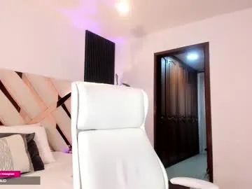 missthailand_ — Fingering and pussy closeup [299 tokens left] #latina #bigass #smalltits #feet #stockings